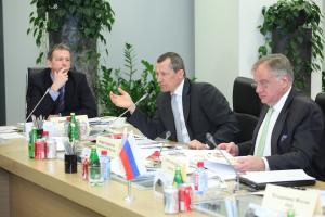 Фото (слева направо): Джонатан Мьюир (ТНК-ВР), Андрей Шаронов (Правительство Москвы),               Андрей Бугров ( Интеррос)